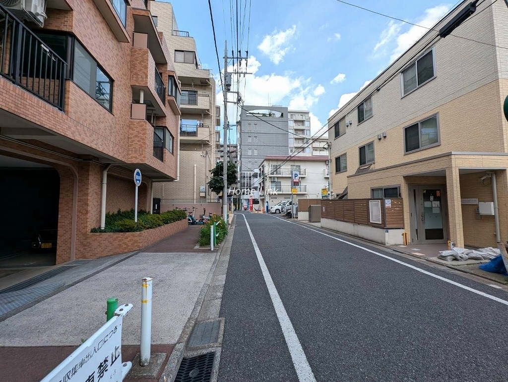 ライオンズマンション成増第5　前面道路